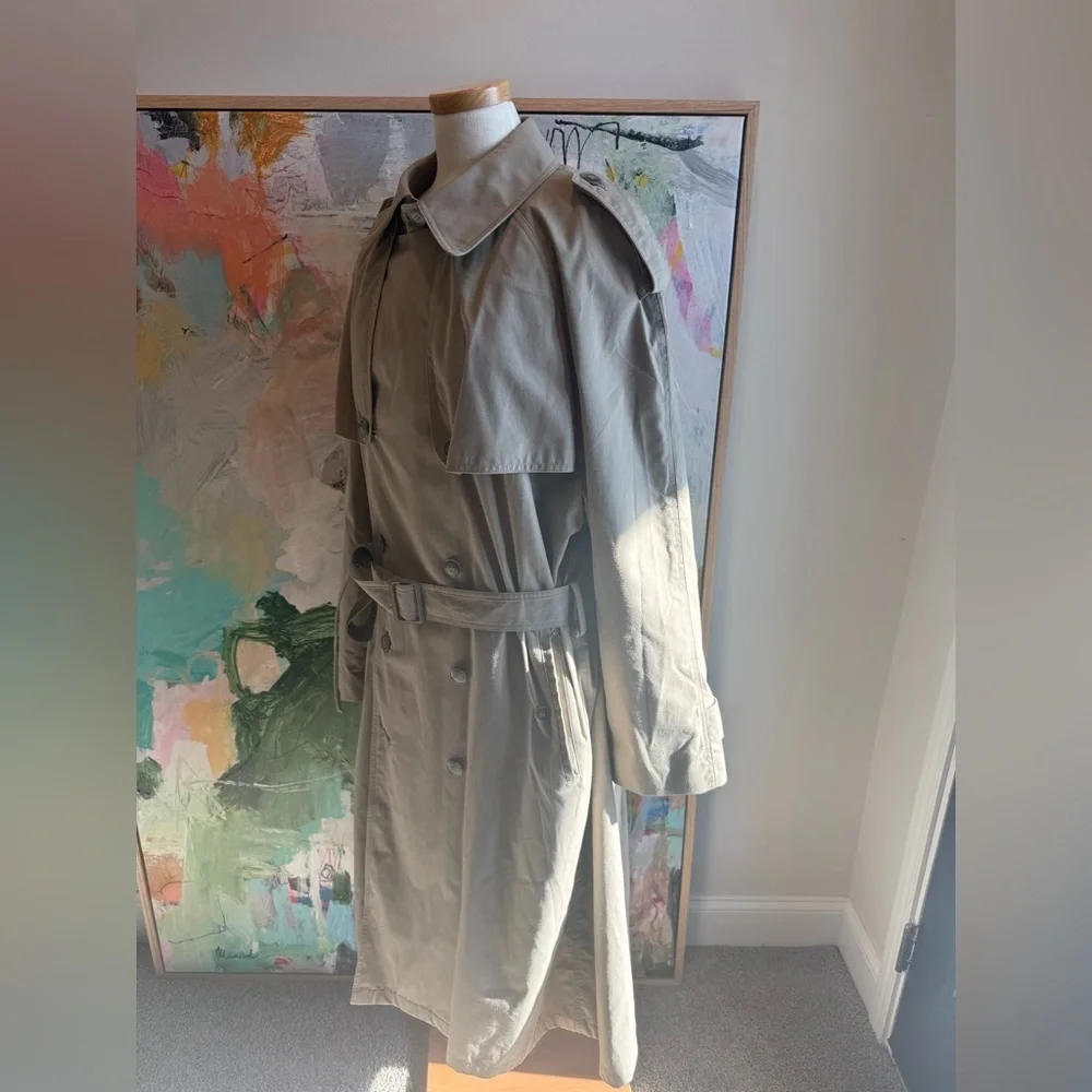 London Fog Classic Beige Trench Coat Gold Lining Tie Belt Timeless